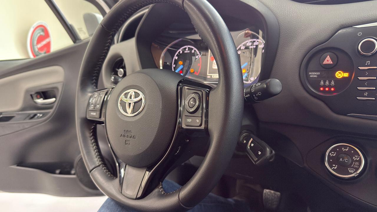 Toyota Yaris 1.0 5 porte Cool 69Cv.