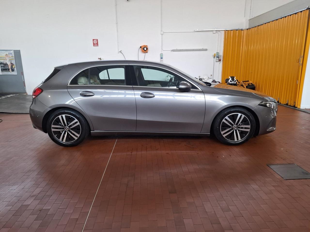 Mercedes-benz A 200 Premium full optional