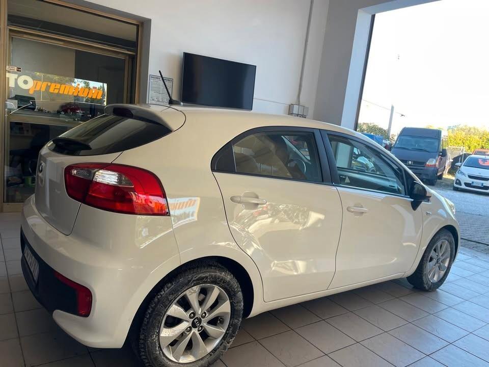 Kia Rio 1.2 CVVT 5p. Cool