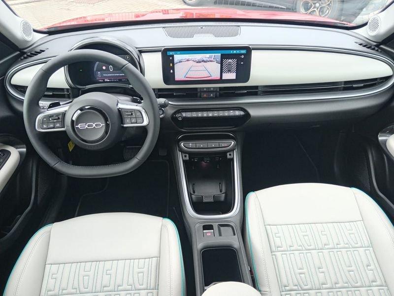 FIAT 600 1.2 Hybrid 110cv La Prima