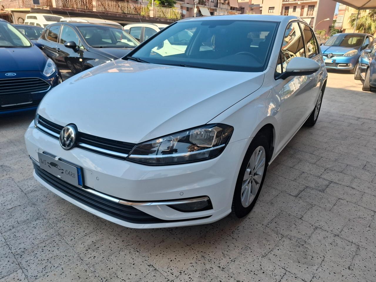 Volkswagen Golf - 1.6 TDI Comfort line