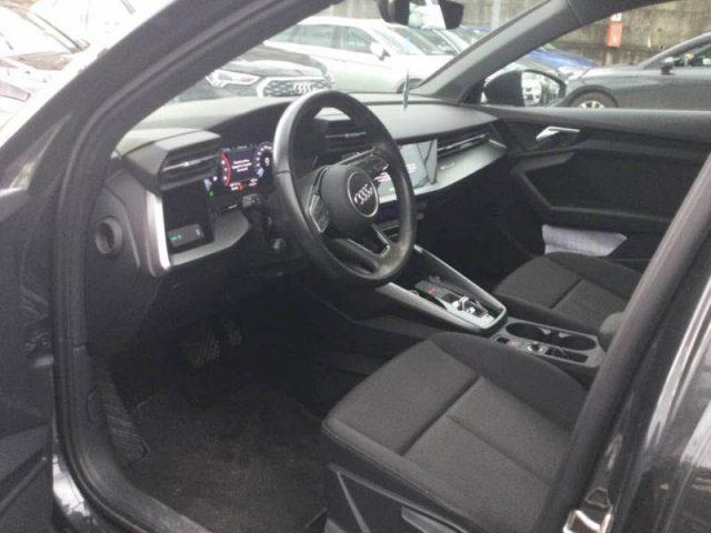 AUDI A3 SPB 30 g-tron S-tronic Business NAVI, VIRTUAL, LED