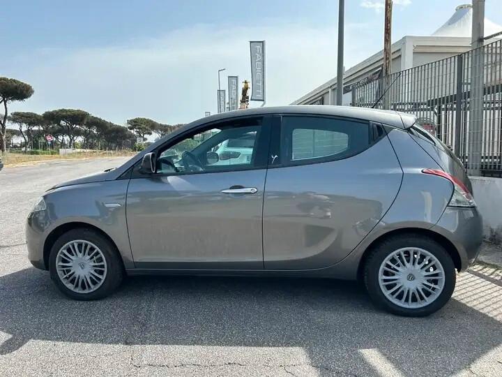 Lancia Ypsilon 1.2 69 CV 5 porte SILVER C/CLIMA