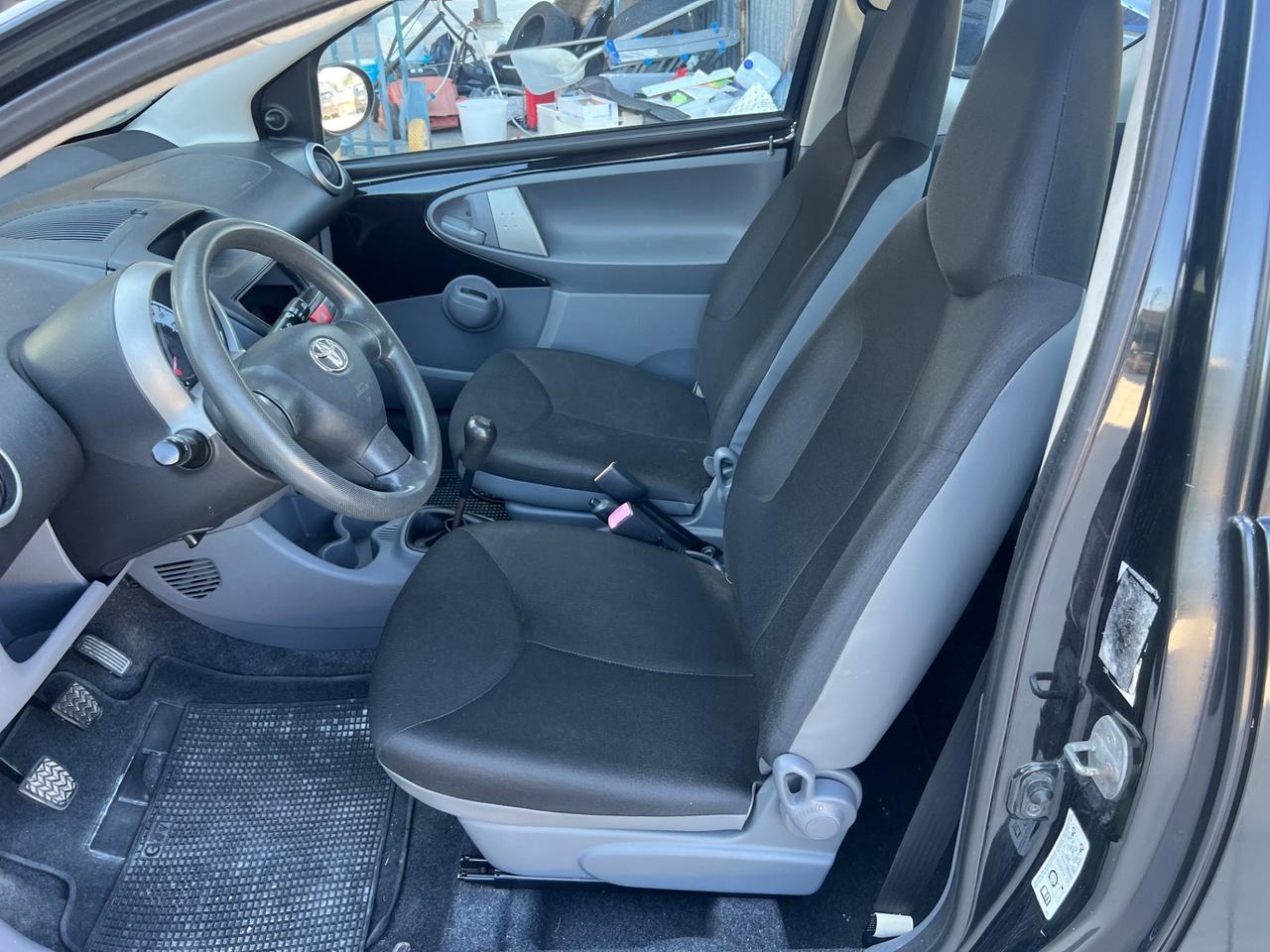 Toyota Aygo 1.0 12V VVT-i 3 porte NEOPATENTATI