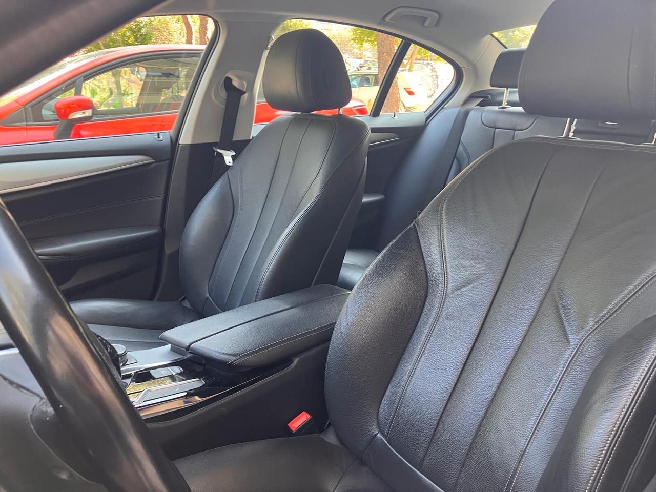 Bmw 520d xDrive Luxury service certificato BMW