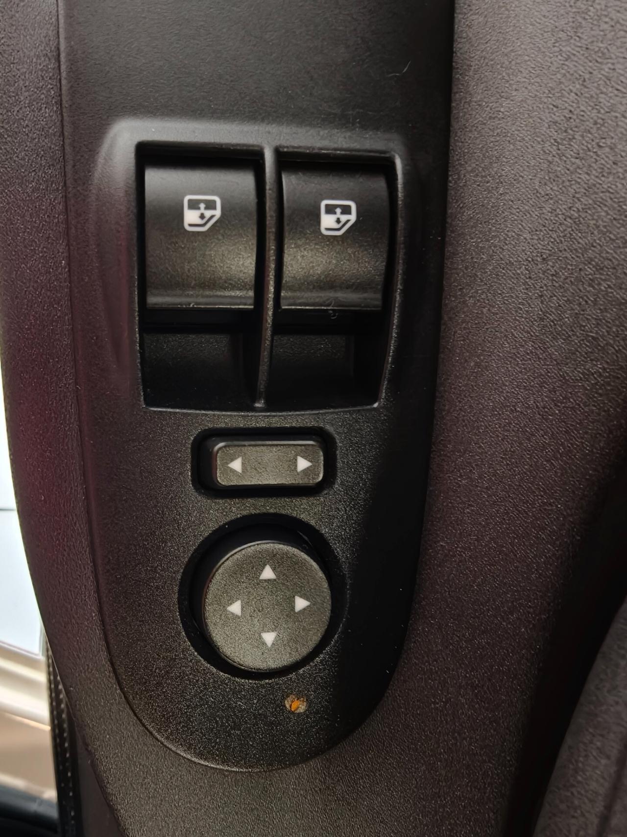 Lancia Ypsilon 0.9 TwinAir 85 CV 5 porte Metano Ecochic Gold