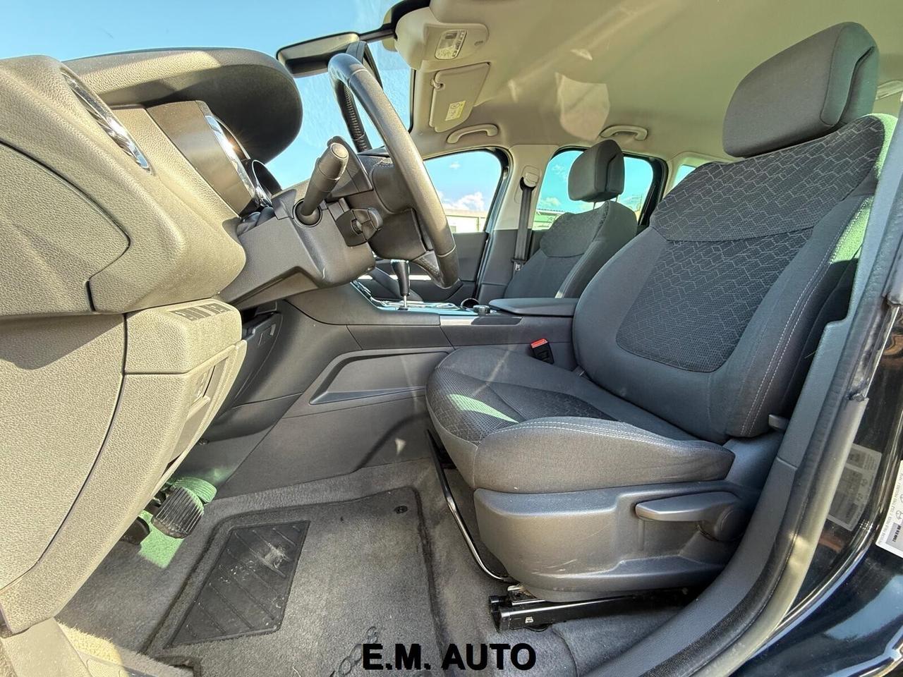 Peugeot 5008 1.6 HDi 115CV Business
