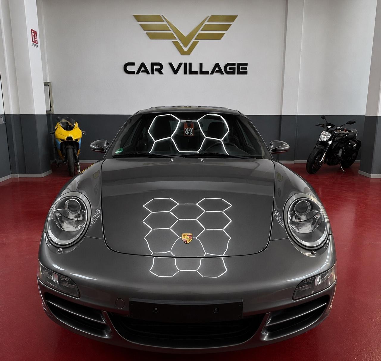 Porsche 911 Carrera 4 Coupé