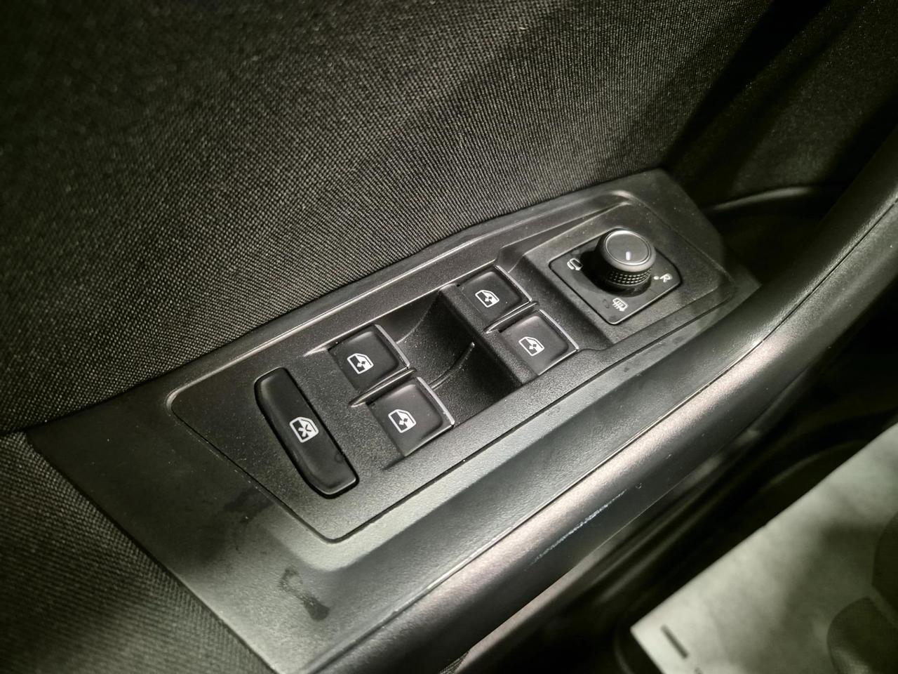 Volkswagen T-Roc 1.5 TSI Style dsg - Carplay - ACC/Lim - Sens. Park