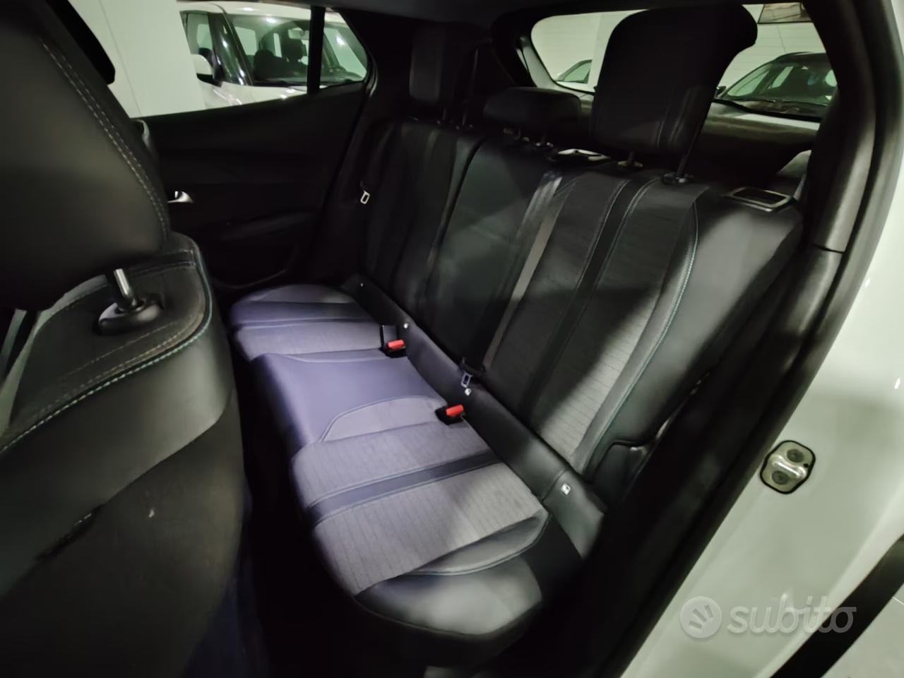 Peugeot 2008 PureTech 130 S&S EAT8 Allure 2022