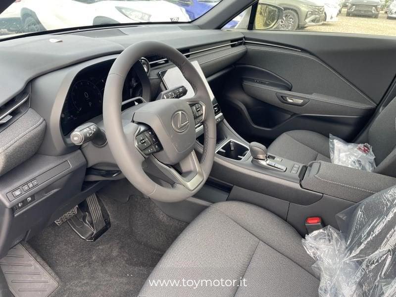 Lexus LBX Hybrid Class