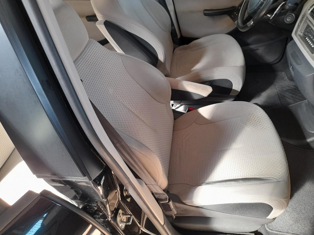 Citroen C4 Grand Picasso 2.0 143 CMP6 Elegance