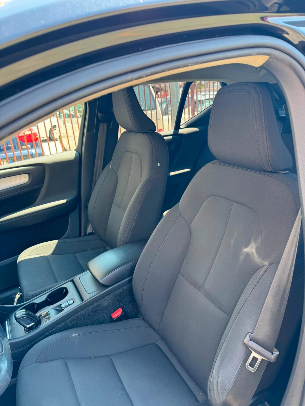 Volvo XC40 D3 Geartronic R-design N1