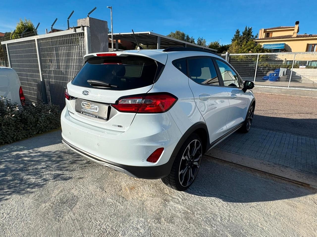 FORD FIESTA FULL OPTIONAL - PREZZO REALE