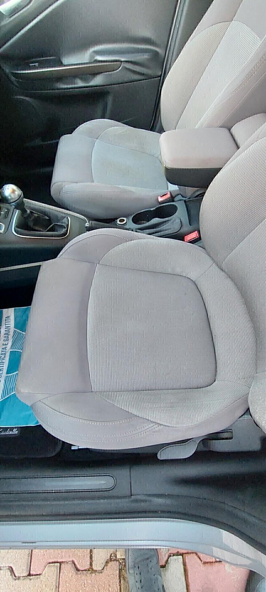 GIULIETTA 1,6 DIESEL 105 CV X NEOPATENTATI TELEFONO LEGA SENSORI FULL IMPECCABILE