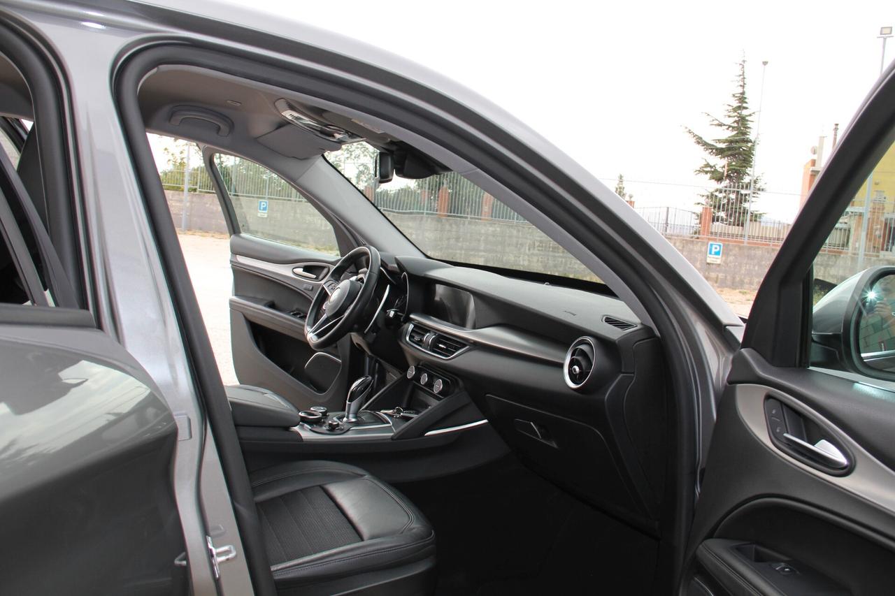 Alfa Romeo Stelvio 2.2 Turbodiesel 210 CV AT8 Q4 Executive