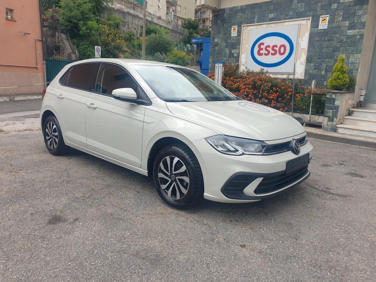 Volkswagen Polo 1.0 active