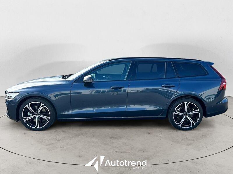 Volvo V60 B4 197+14 CV Mild Hybrid Diesel Automatica Plus Dark