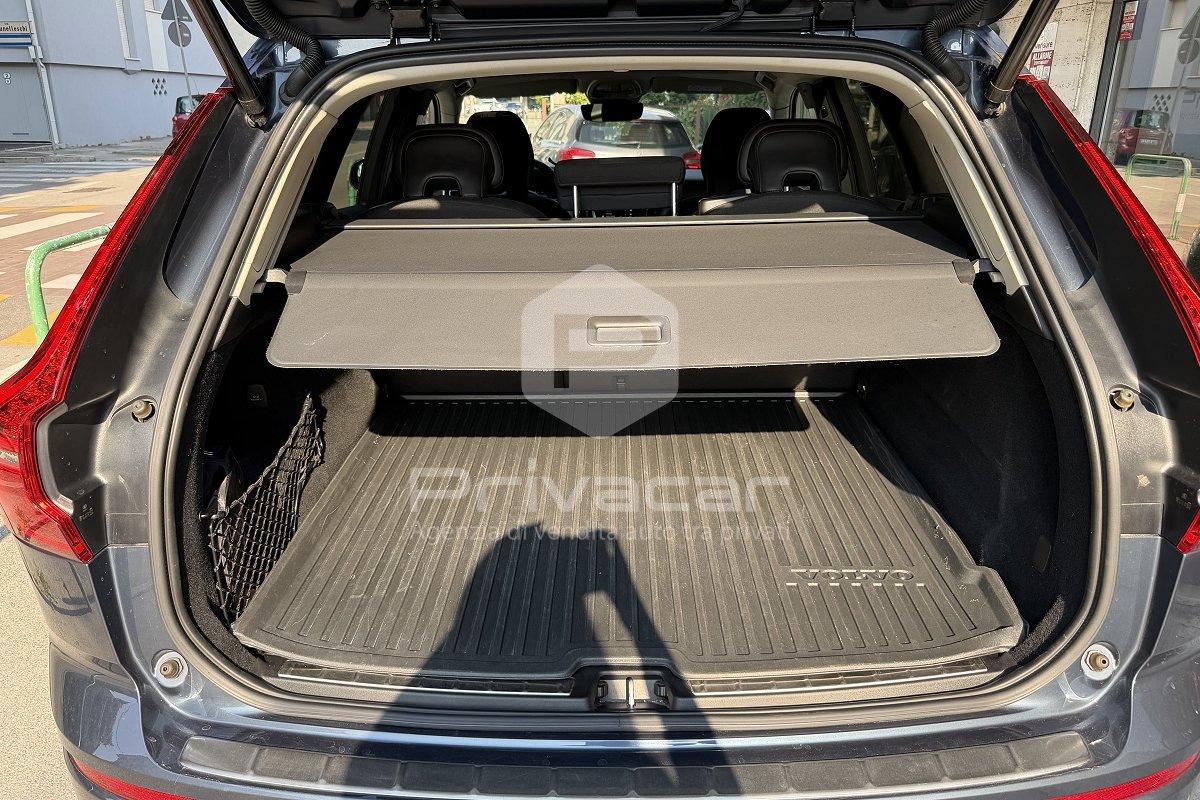 VOLVO XC60 B4 (d) AWD automatico Core