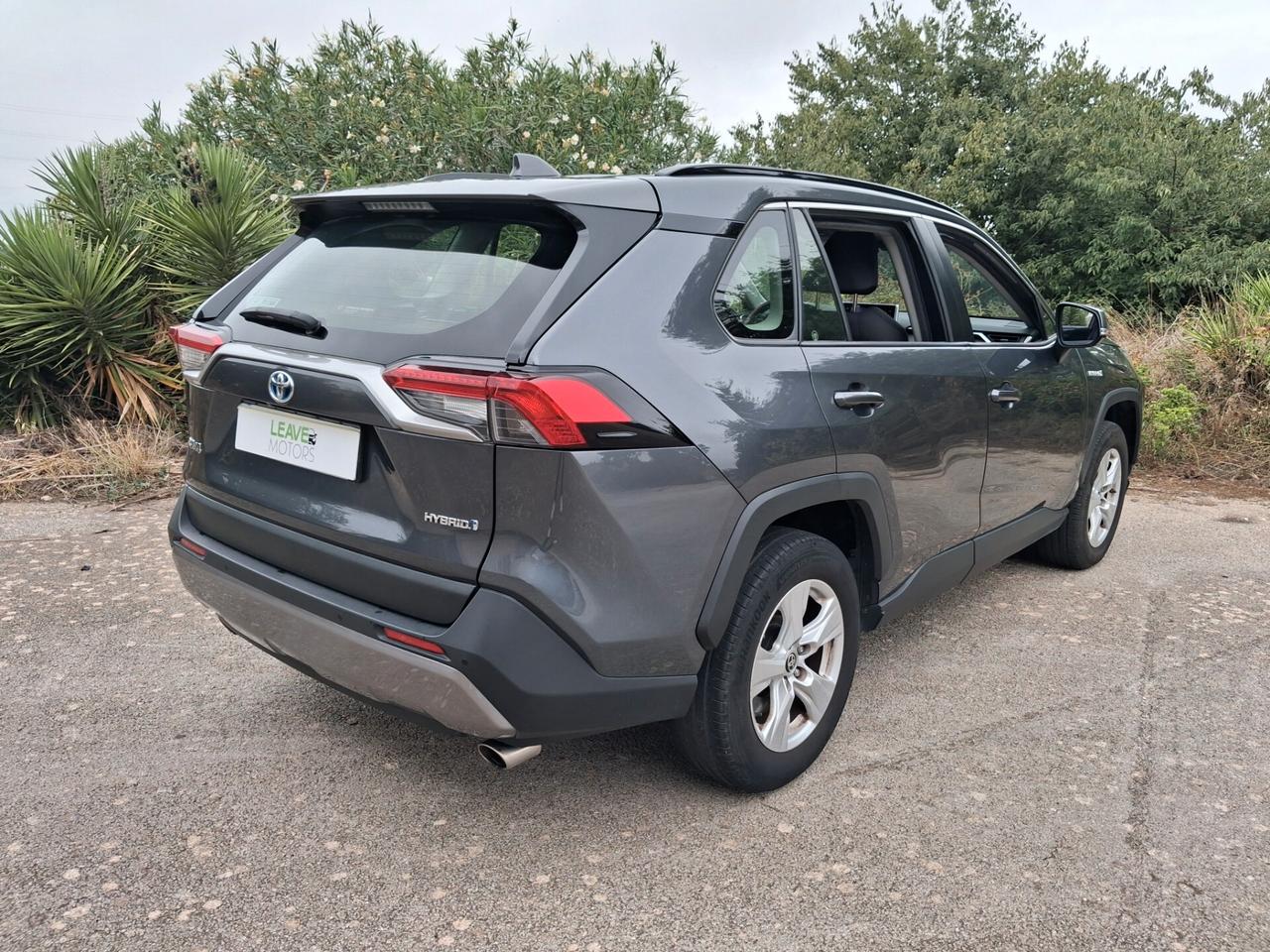 Toyota RAV 4 RAV4 E-CVT 2WD Active