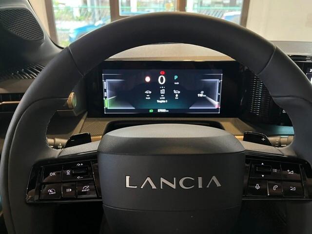 Lancia Ypsilon Hybrid e-DCT LX