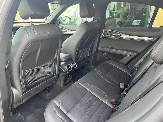 Alfa Romeo Stelvio 2.2 Turbodiesel 210 CV AT8 Q4 Veloce