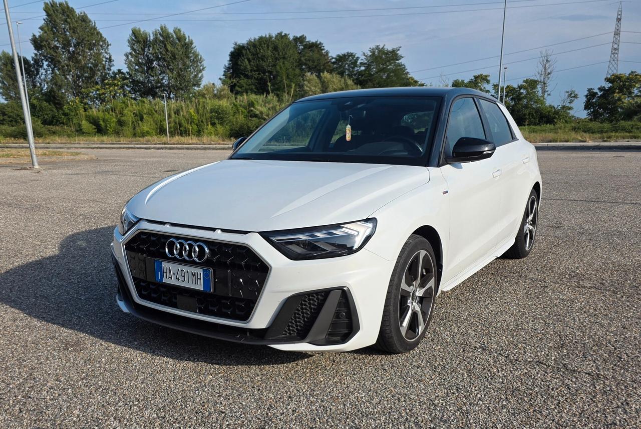 Audi A1 SPB 35 TFSI S tronic line edition