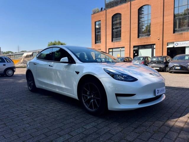 Tesla Model 3 Standard rwd Plus