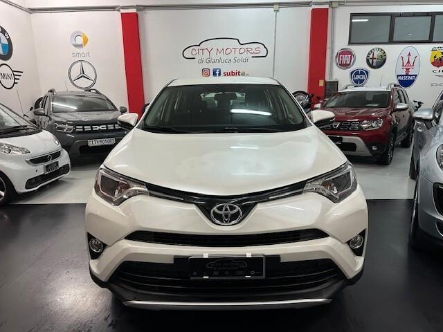 Toyota RAV 4 RAV4 2.0 D-4D 2WD Style White Ed.