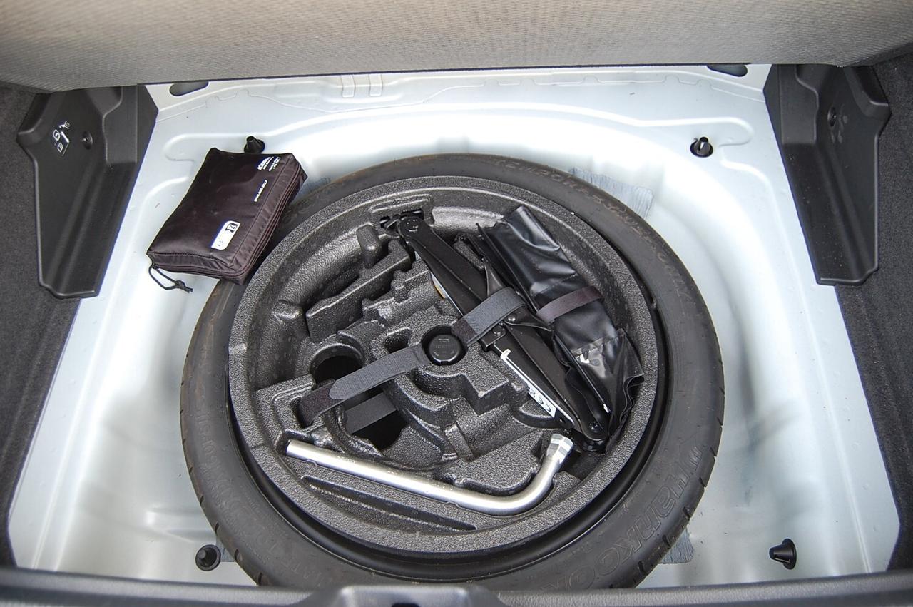 Audi Q2 35 TDI S tronic Identity Black