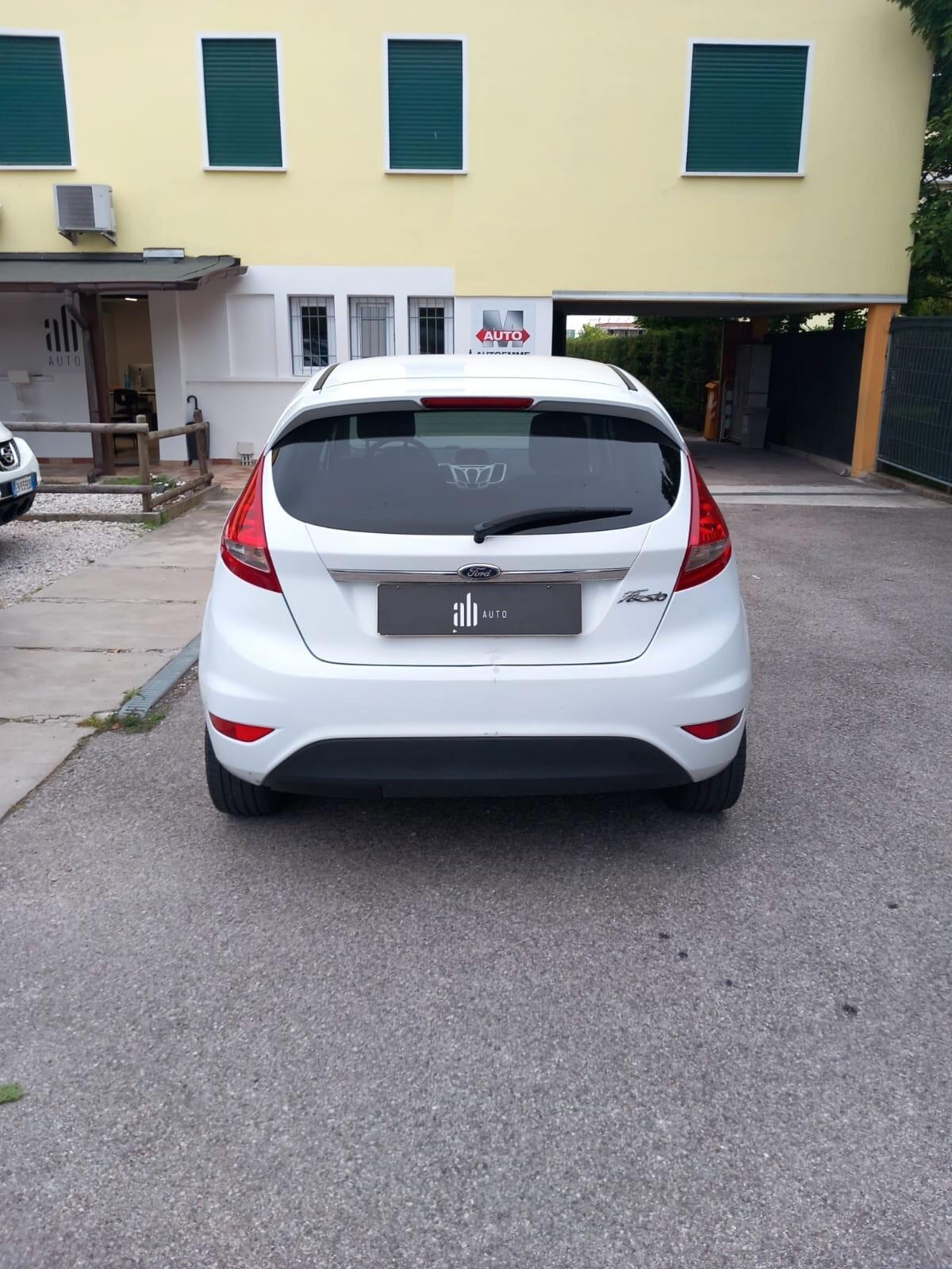 Ford Fiesta 1.4 5 porte Bz.- GPL Titanium