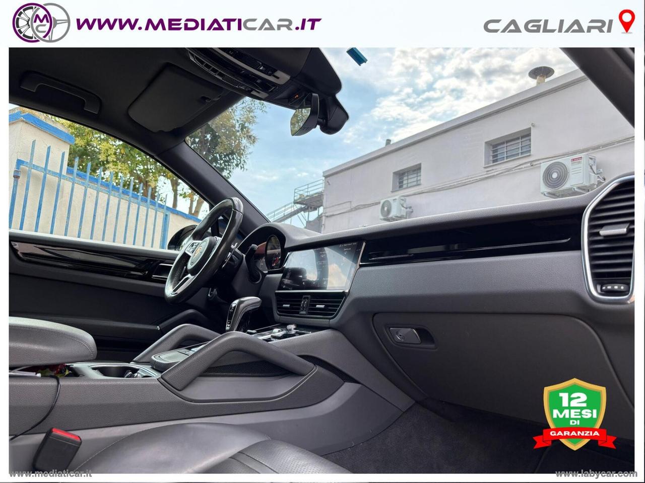 PORSCHE Cayenne 3.0 V6