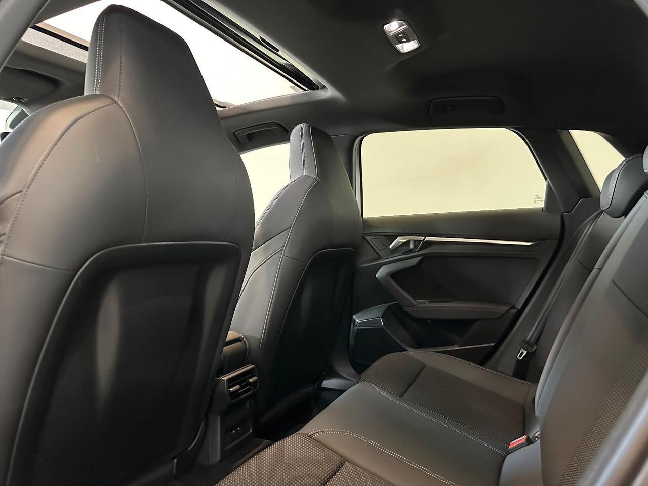 Audi A3 SPB 35 TFSI S line PANO KAM MATRIX