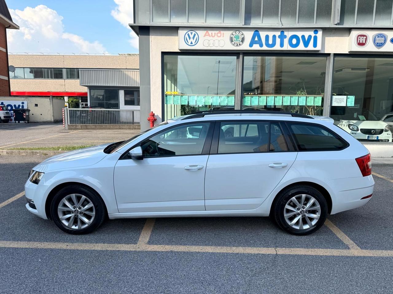 Skoda Octavia 1.6 TDI SCR 115 CV Wagon Executive *** CARPLAY/ANDROID AUTO
