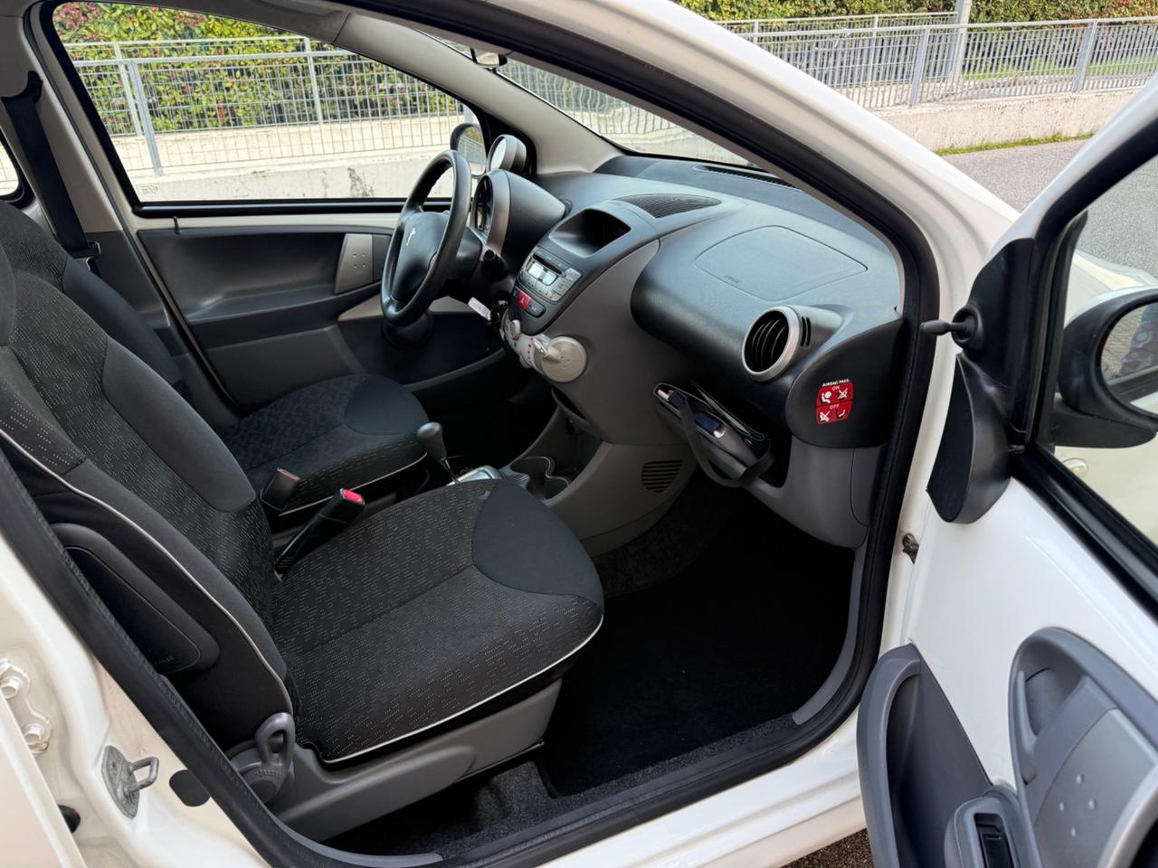 Peugeot 107 1.0 68CV 5p. Automatica….