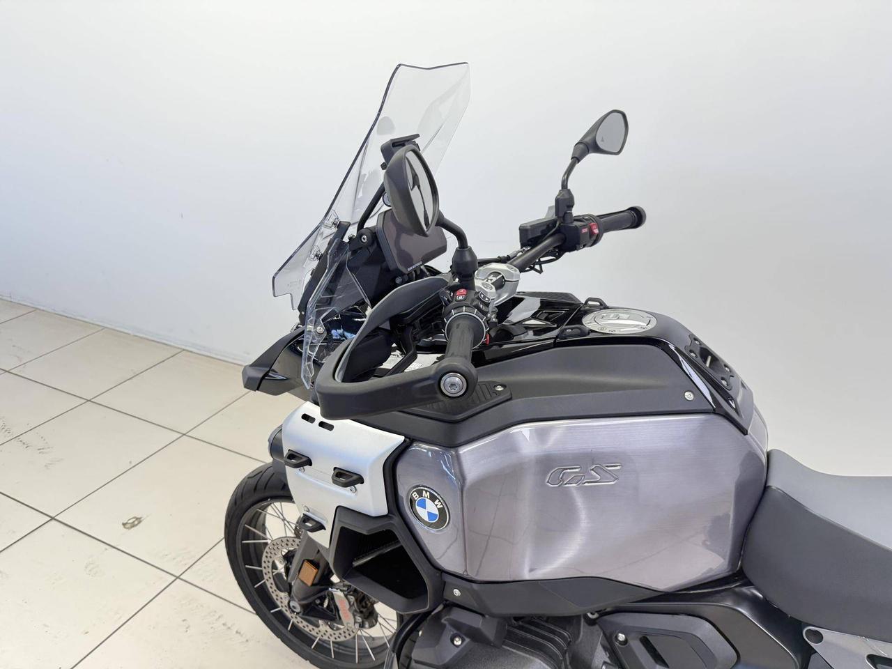 BMW R 1300 GS Adventure Triple Black