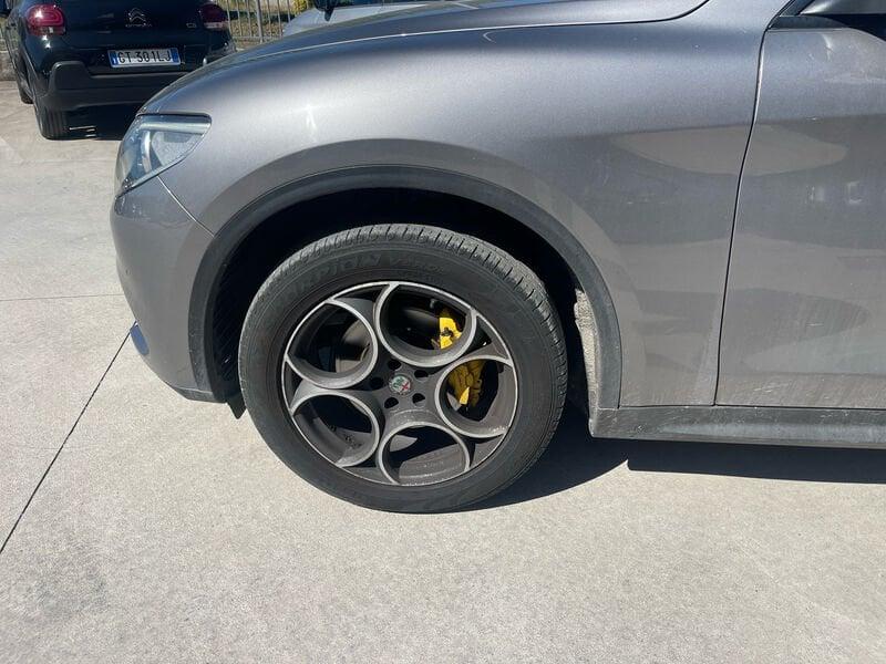 Alfa Romeo Stelvio 2.2 t Executive Q4 190cv auto my19