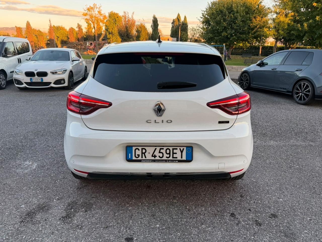 Renault Clio 1.6 E-Tech full hybrid Techno 145cv
