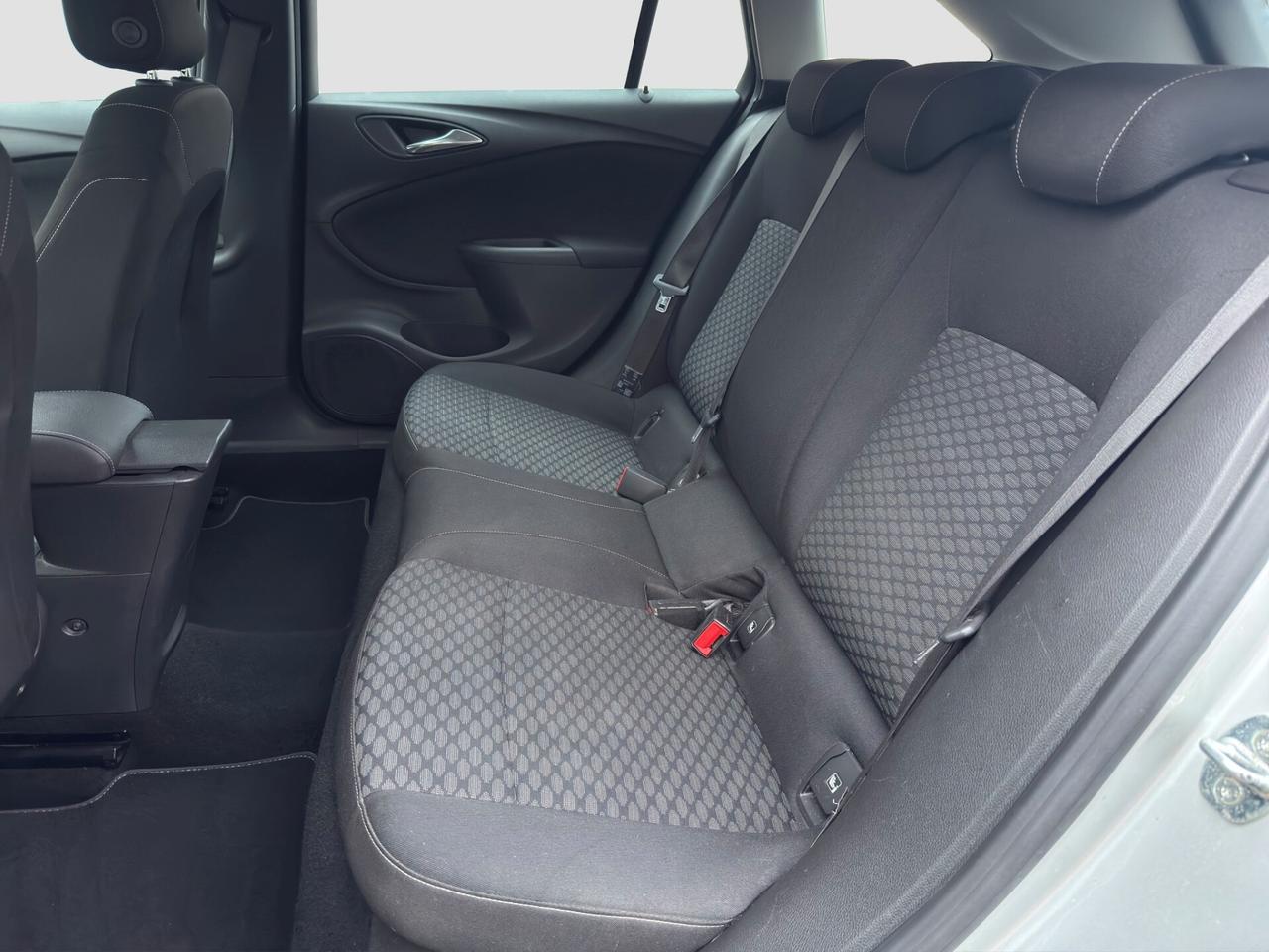 Opel Astra 1.6 CDTi 5 porte Business