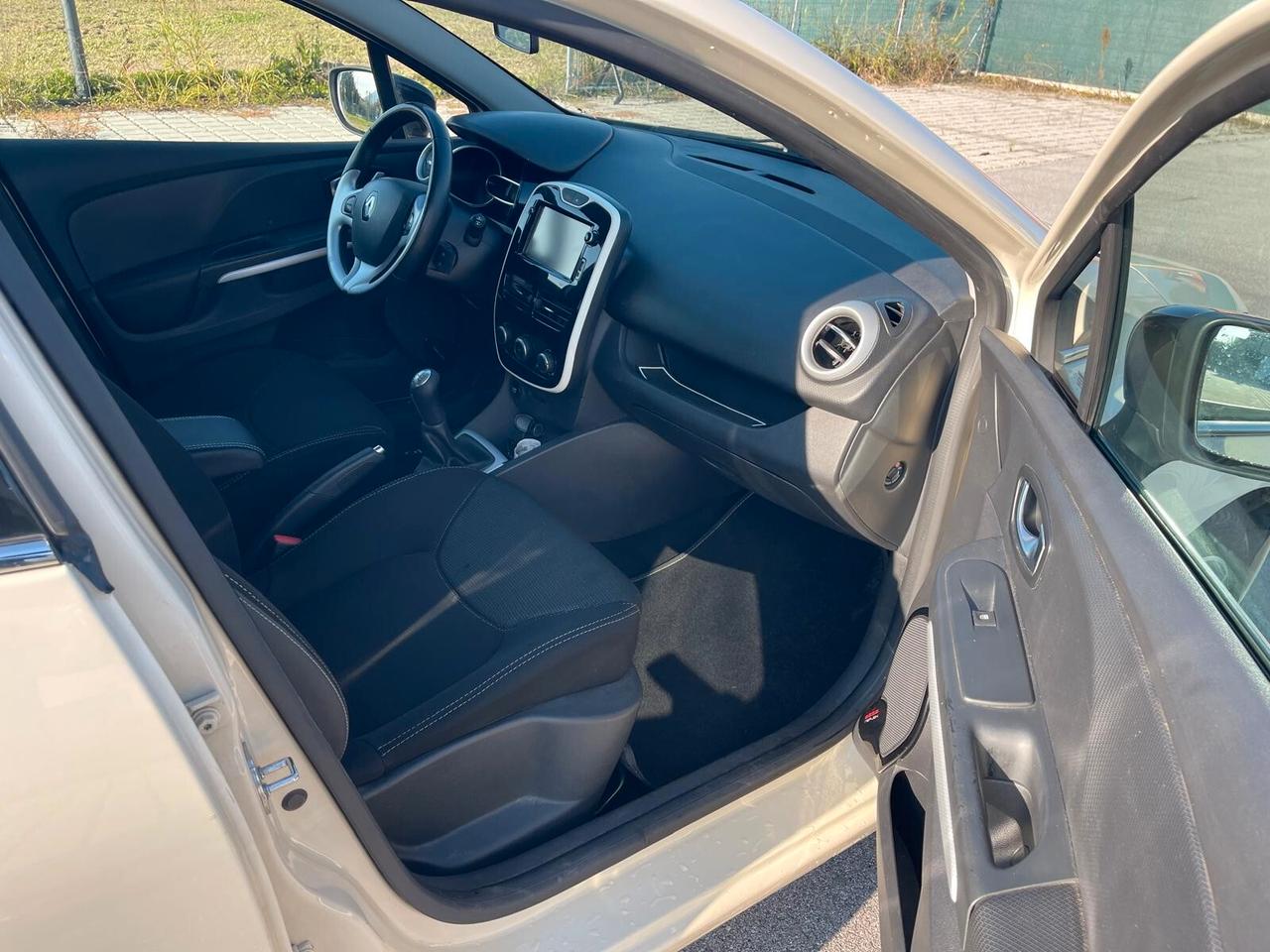 Renault Clio dCi 8V 75 CV Start&Stop 5 porte Energy Intens