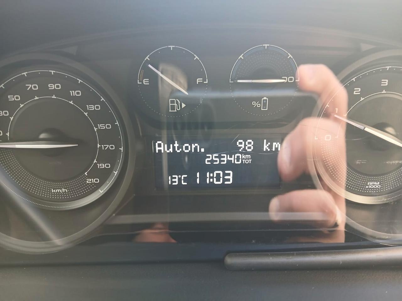 Lancia Ypsilon 1.0 FireFly 5 porte S&S Hybrid Platino