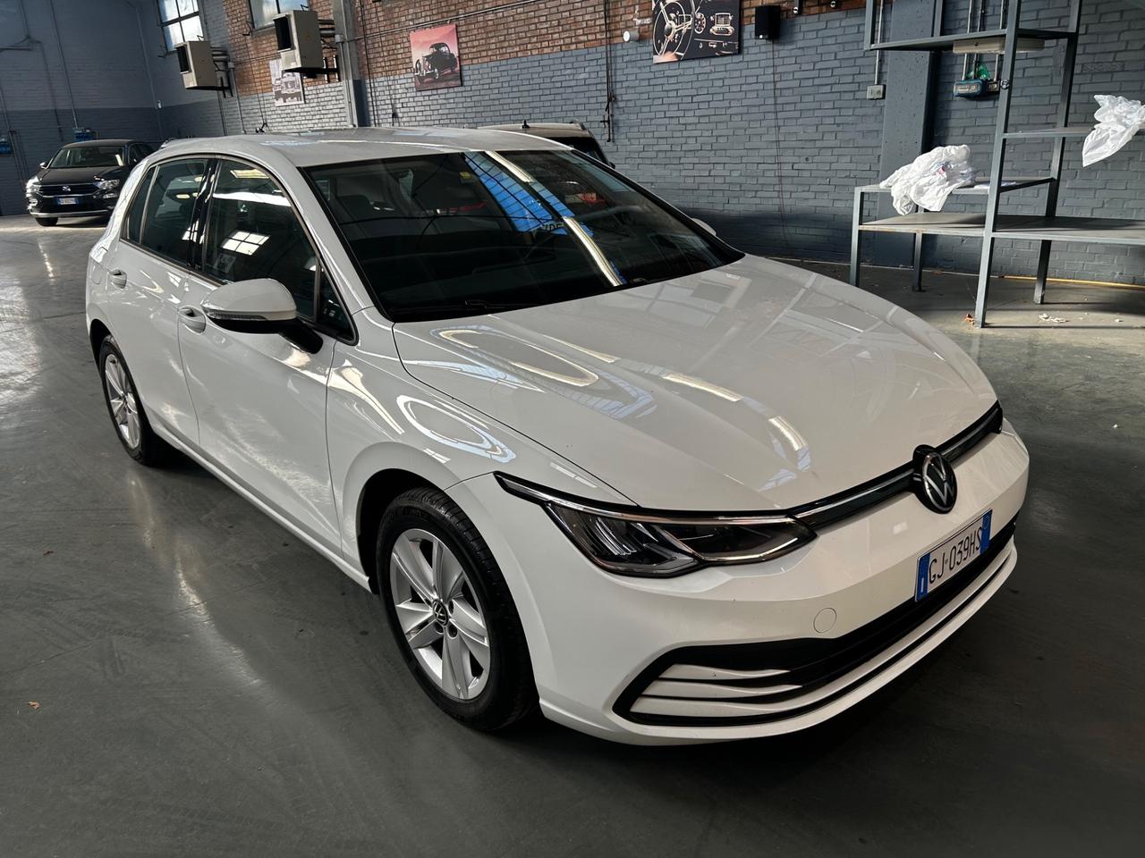Volkswagen Golf 1.5 TGI DSG Life neopatentati