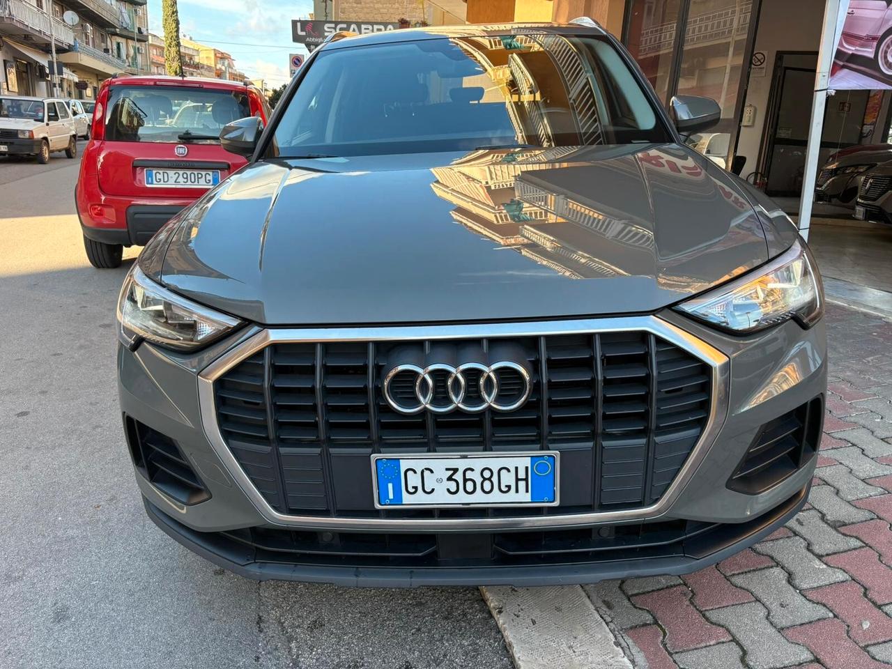 Audi Q3 35 TDI S tronic Business