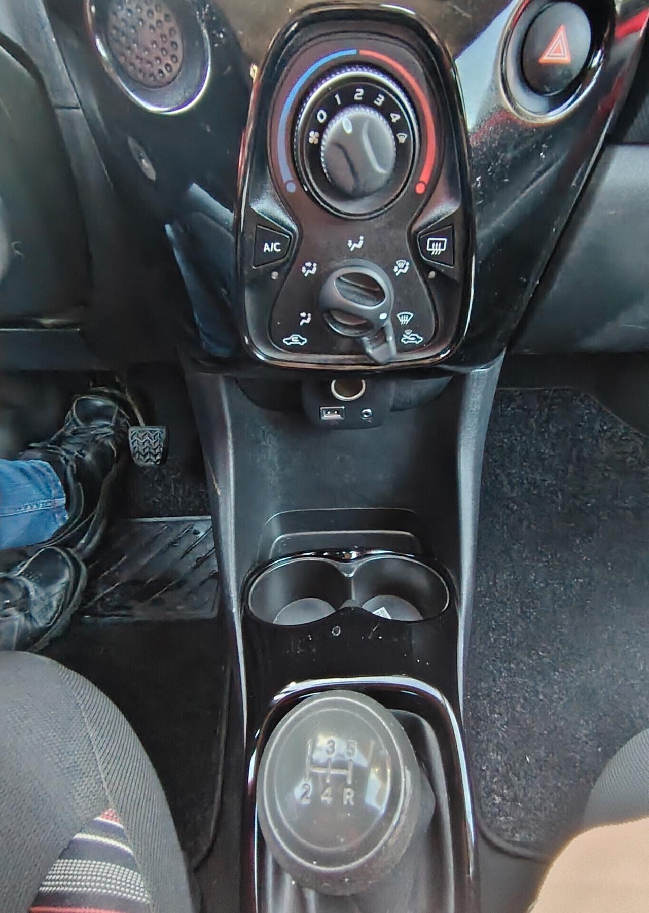 Citroen C1 VTi 72 5 porte Urban Ride - NEOPATENTATI