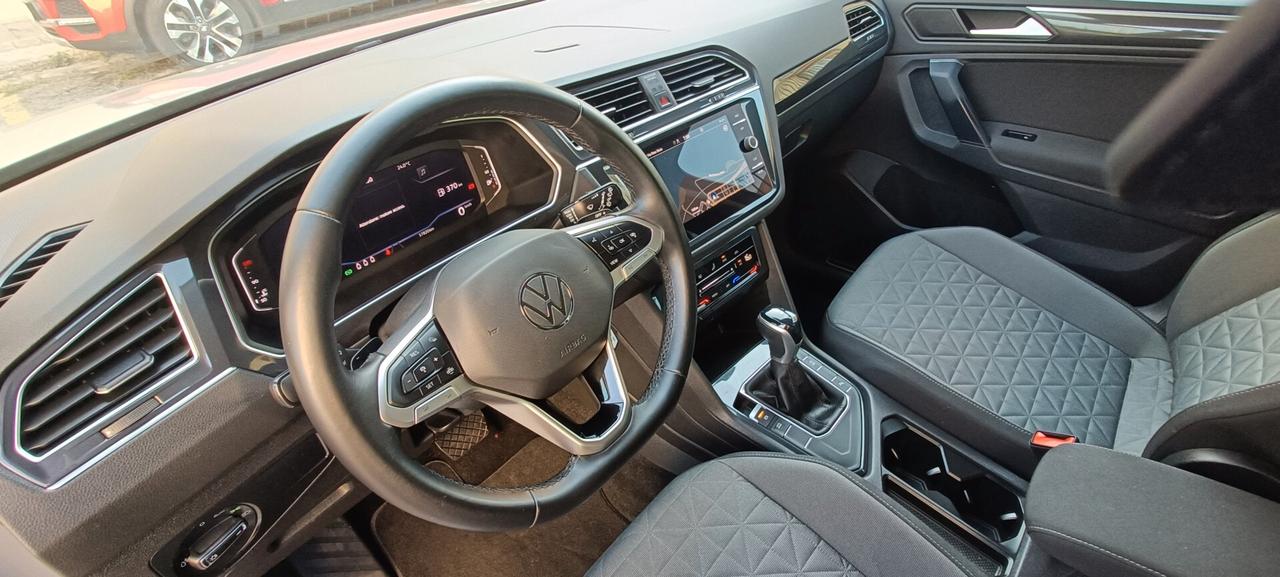 Volkswagen Tiguan 2.0 TDI 150 CV SCR DSG R-Line