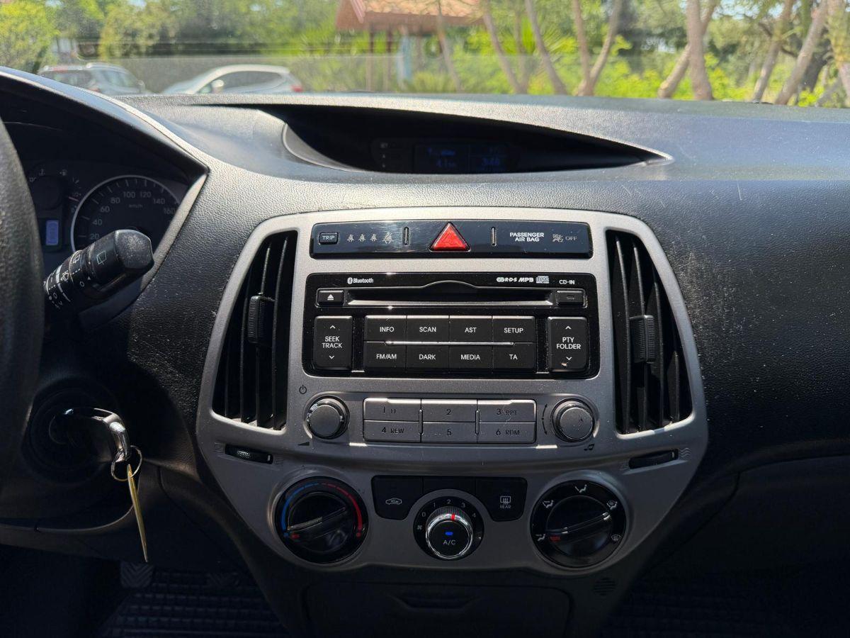 HYUNDAI - i20 - 1.1 CRDi 5p. Sound Edition
