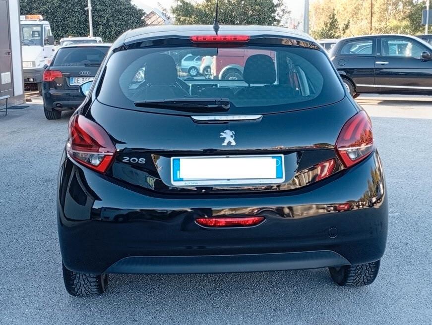 Peugeot 208 PureTech 82 5 porte Allure