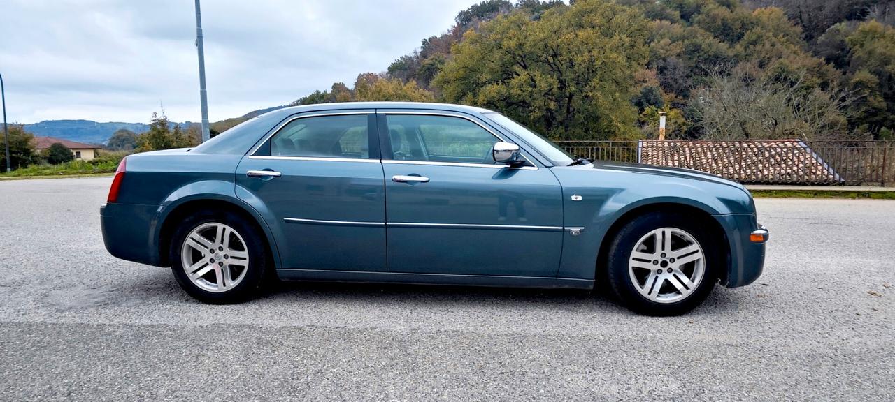 Chrysler 300C 3.0 V6 CRD cat DPF Sedan
