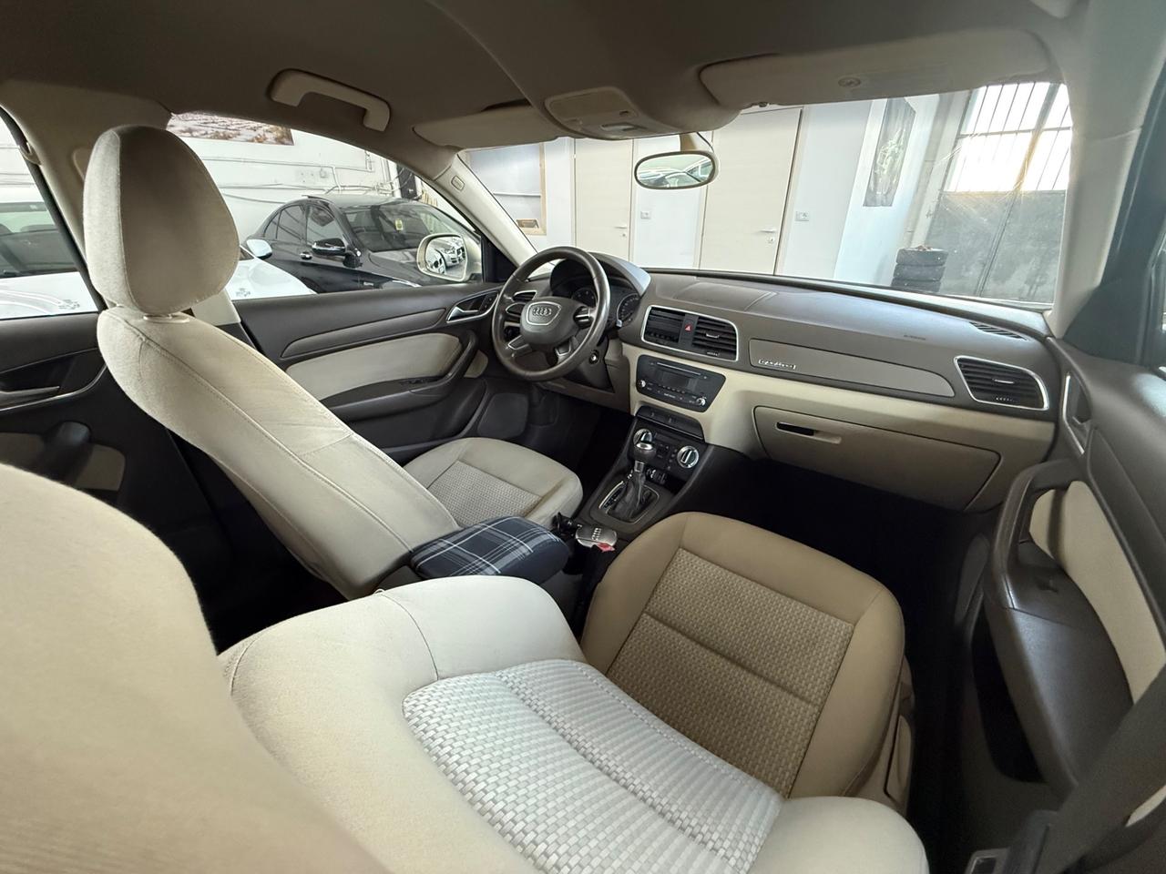 Audi Q3 2.0 TDI quattro S tronic Business Plus
