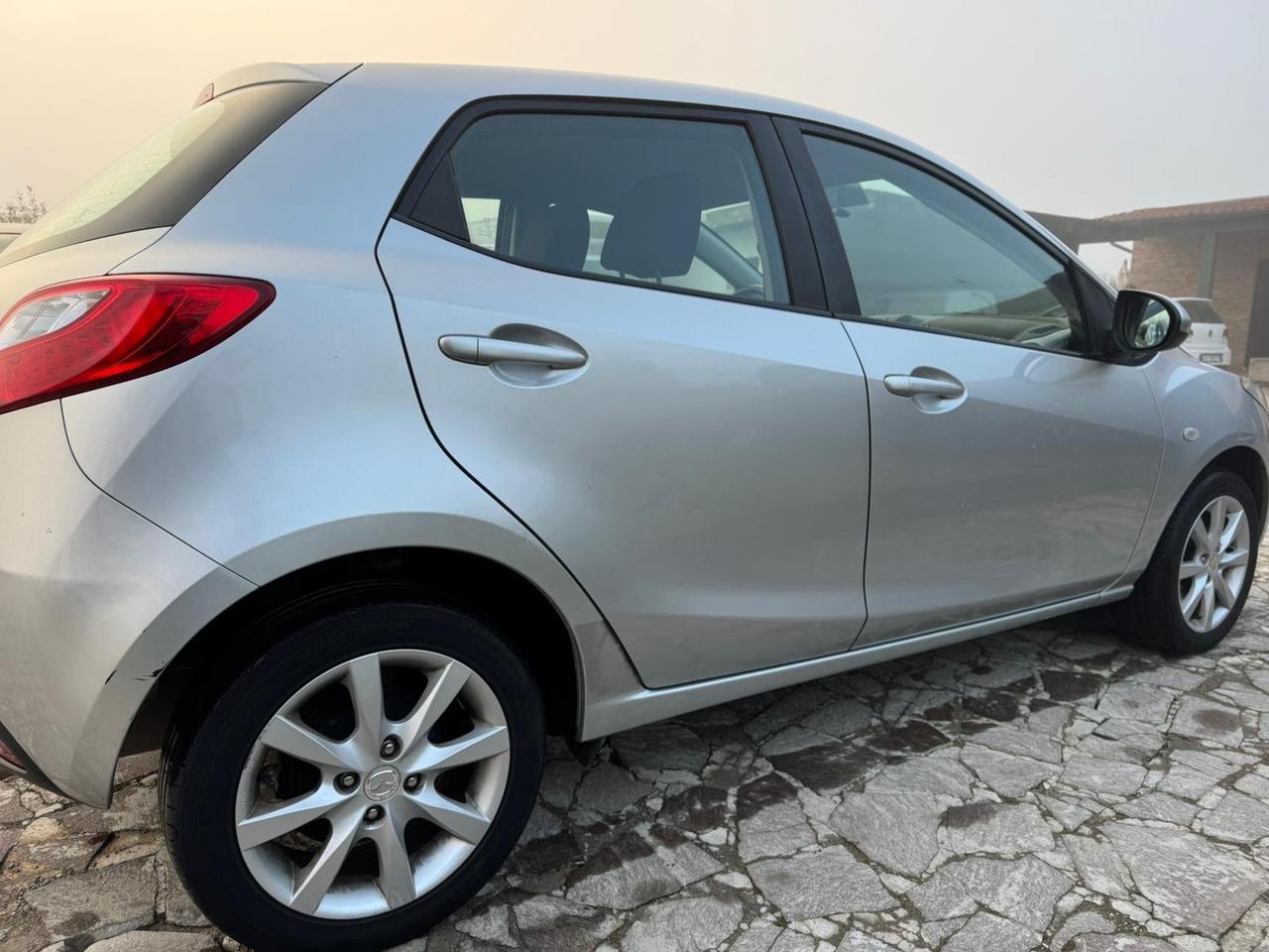 Mazda 2 Mazda2 1.3 16V 75CV 5p. Play Gen. GPL neopatentati